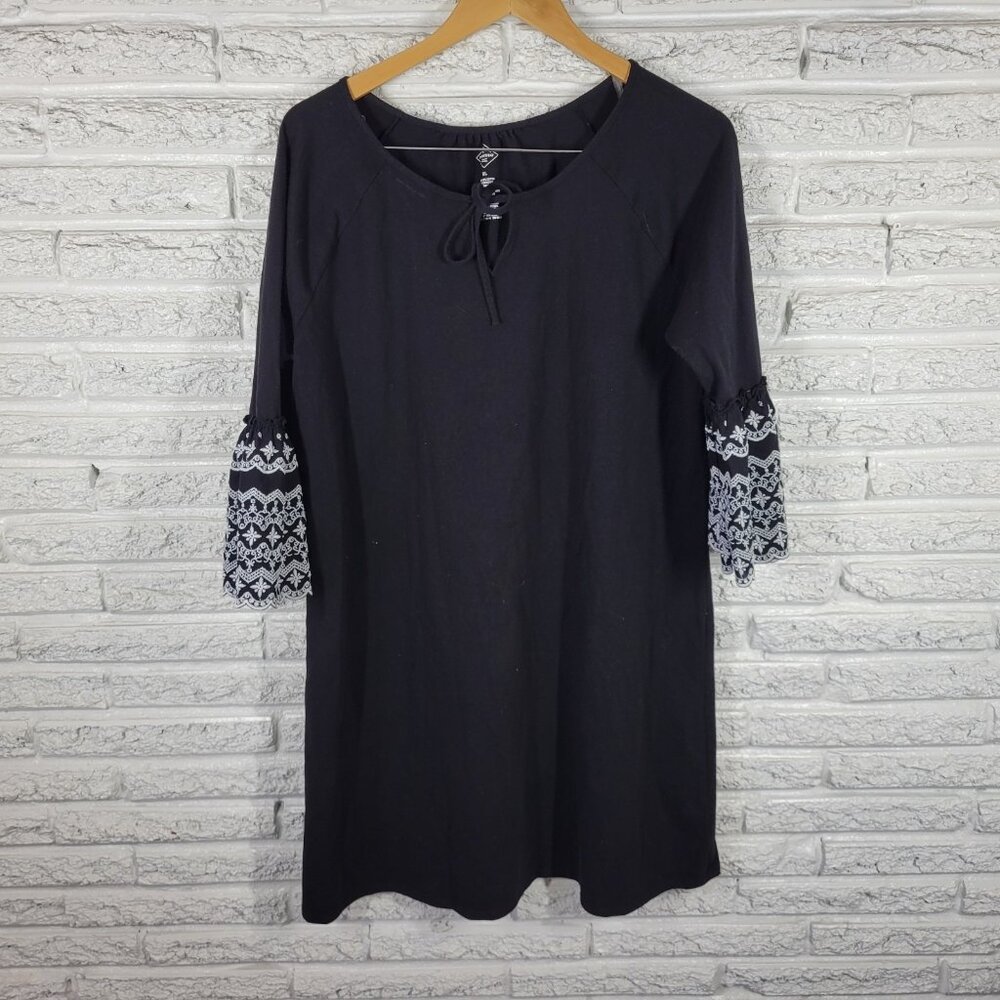 St. John's Bay XL Black Dress Embroidered Keyhole 3/4 Bell Sleeve BLA160E